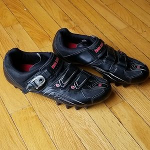 Pearl Izumi bicycle shoes Euro sz 44.5